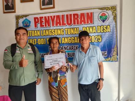 PEMBAGIAN BANTUAN LANGSUNG TUNAI (BLT) BULAN SEPTEMBER 2025 DESA DENCARIK